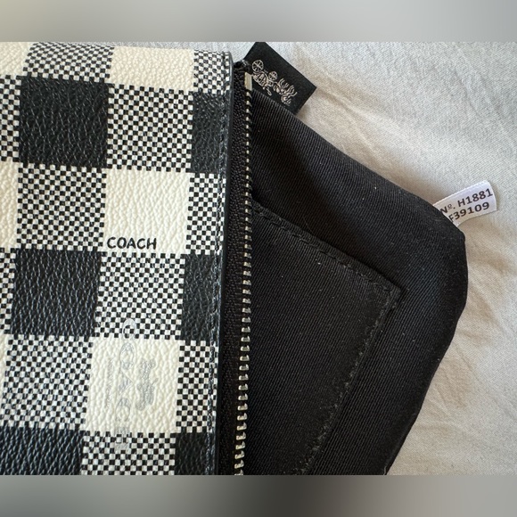 Coach- B&W canvas gingham tote - Picture 6 of 7